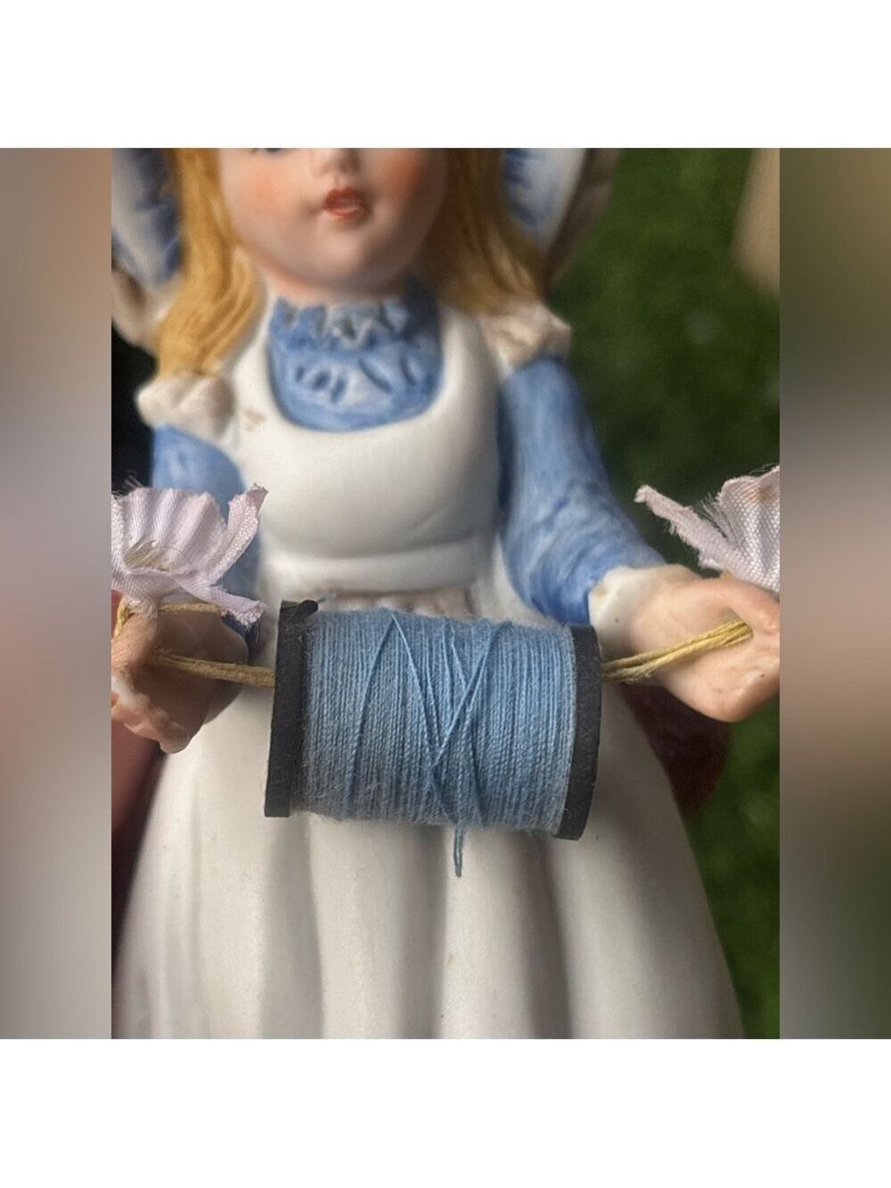 VINTAGE Blue & White Porcelain Seamstress Figurine • Thread & Pins Craft Lady - Picture 16 of 16